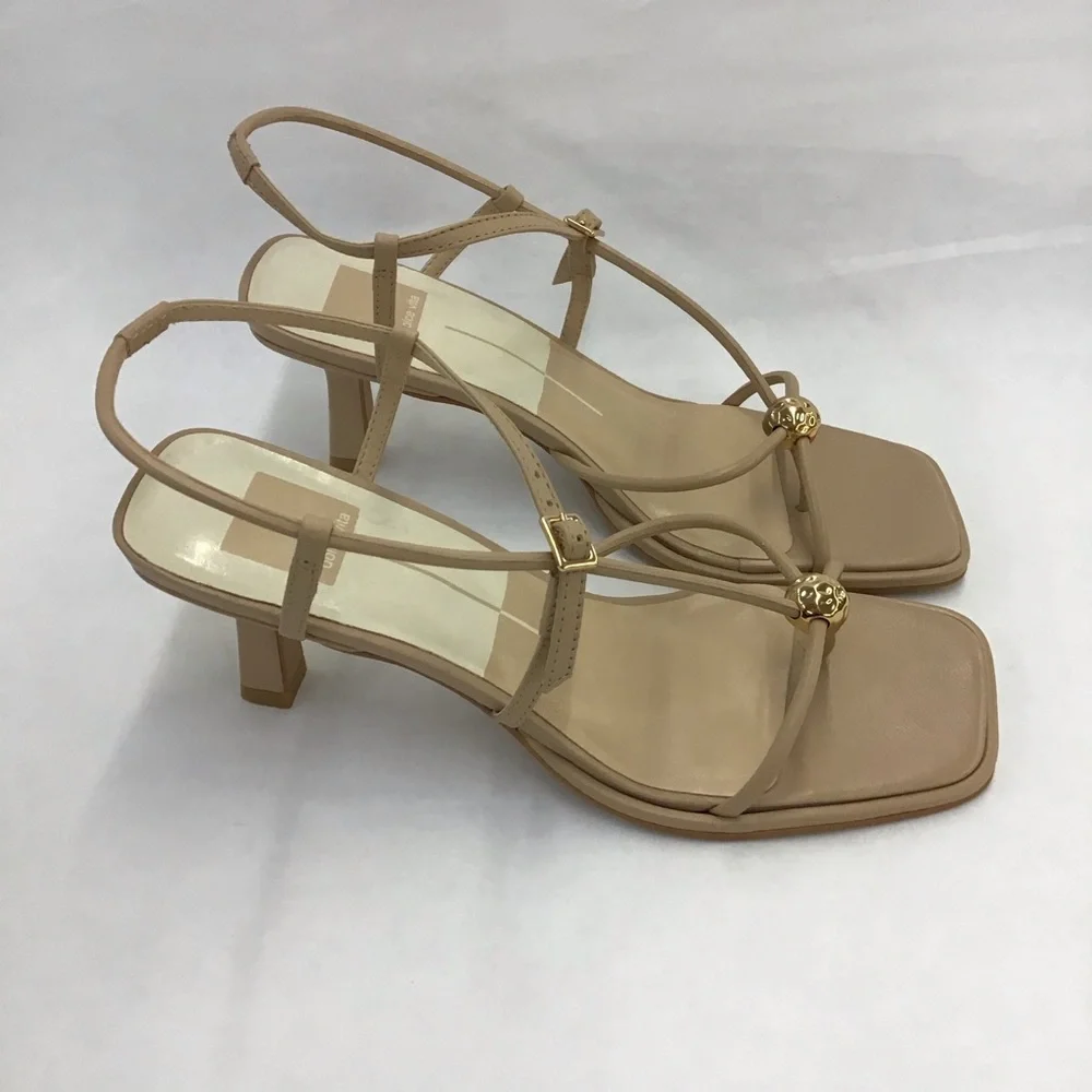 New dolce vita women’s nude kitten heals size 7 with adjustable ankle strap